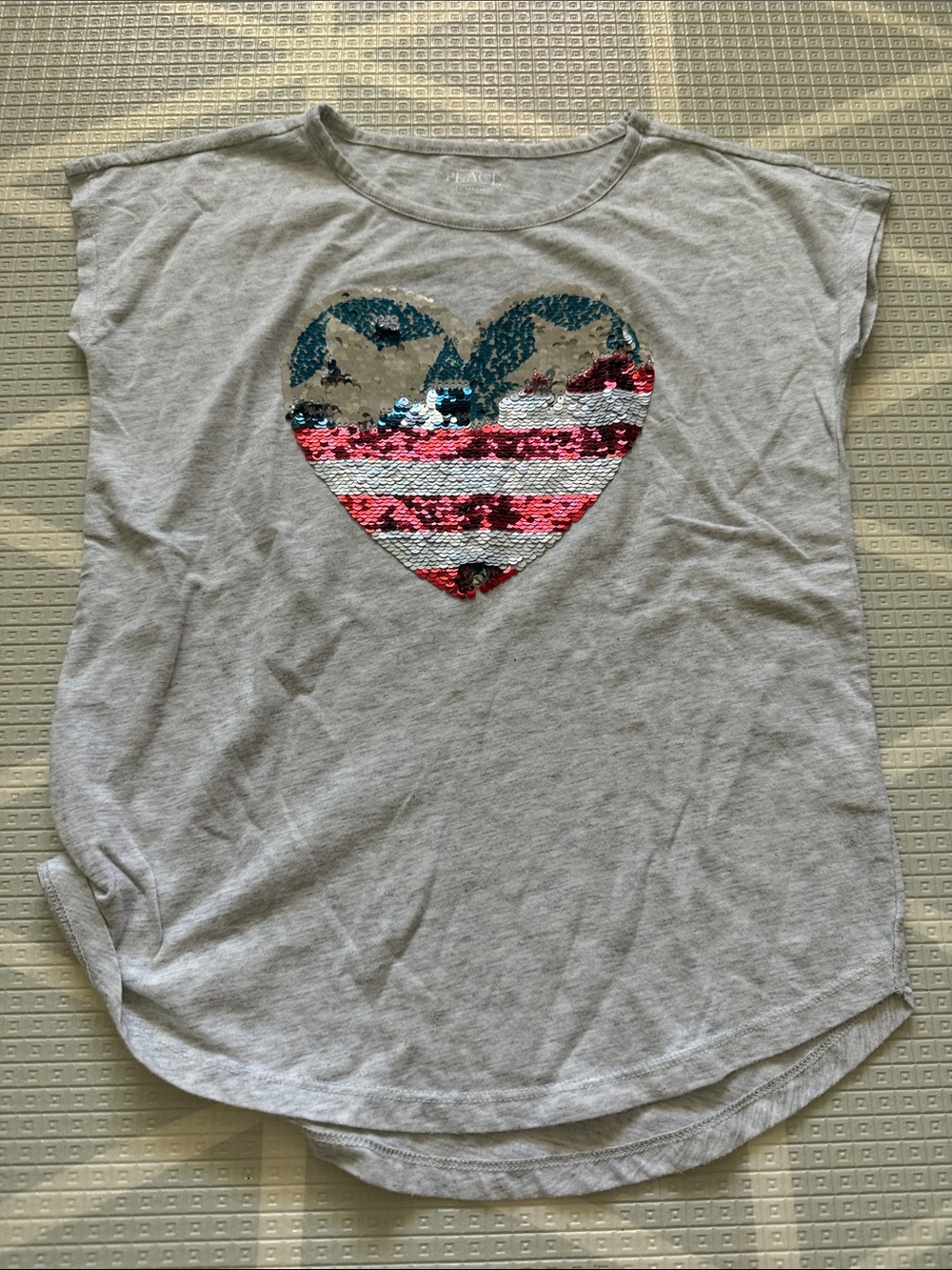 Children’s Place Girls' Gray Sequin Heart Short Sleeve Top